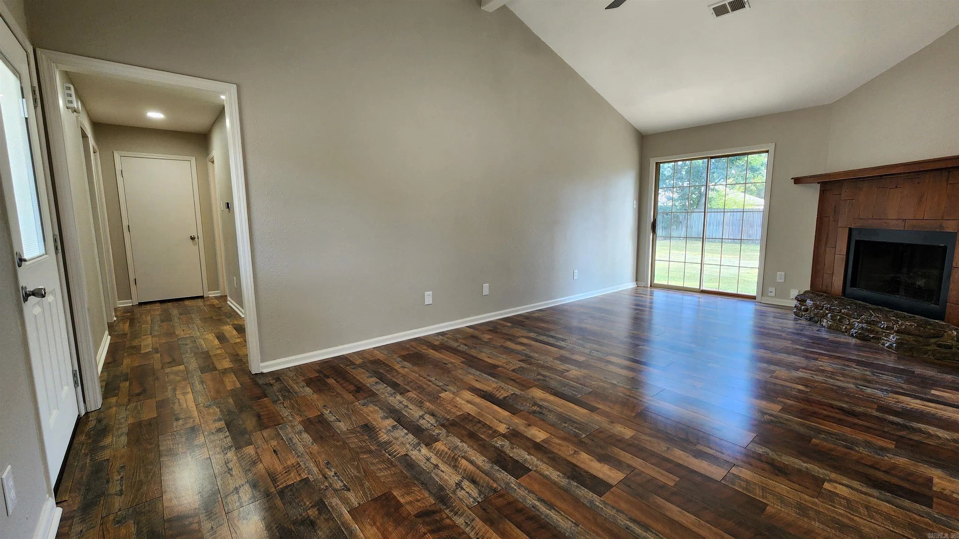 Property at 106  Bellevue - Image 12