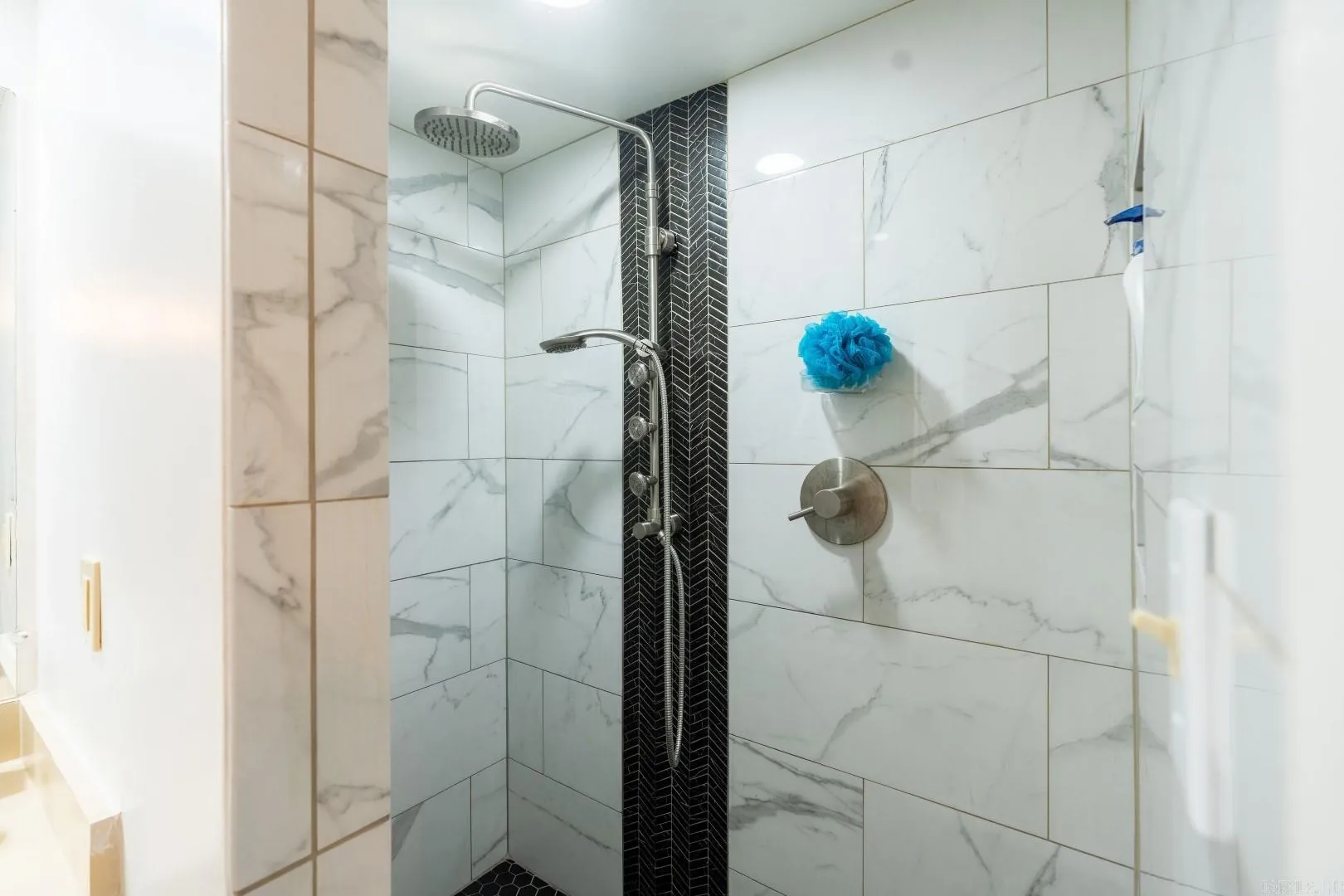 Property at 611  Birchbrook - Image 25