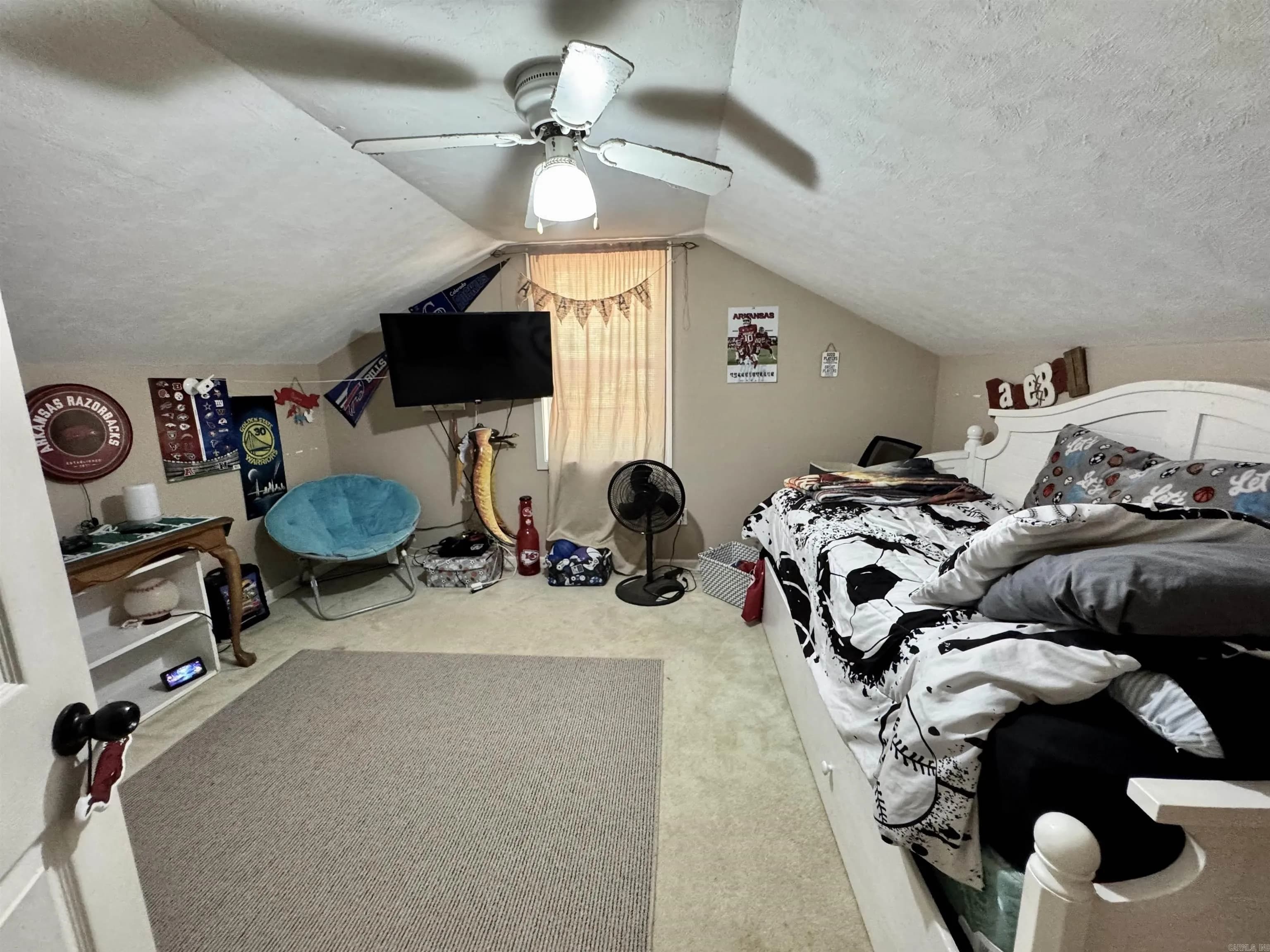 Property at 30  Highland - Image 28