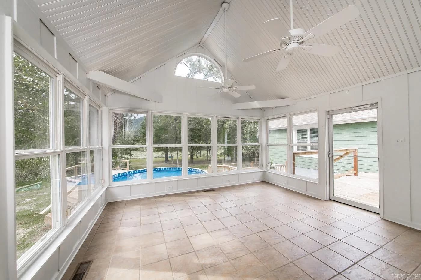 Property at 40  Woodsvine - Image 30