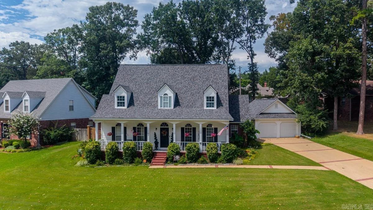 Property at 1185  Cambridge circle - Image 4