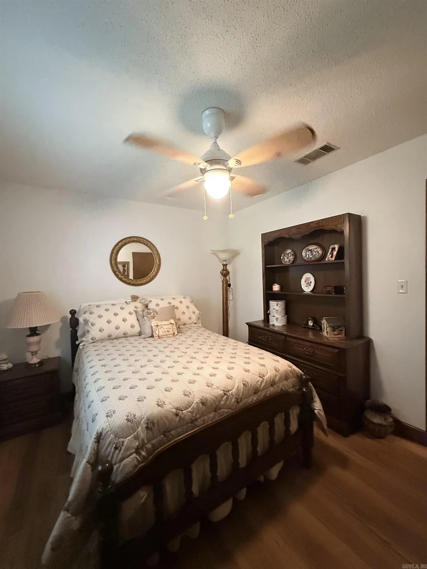 Property at 913  Matt - Image 21