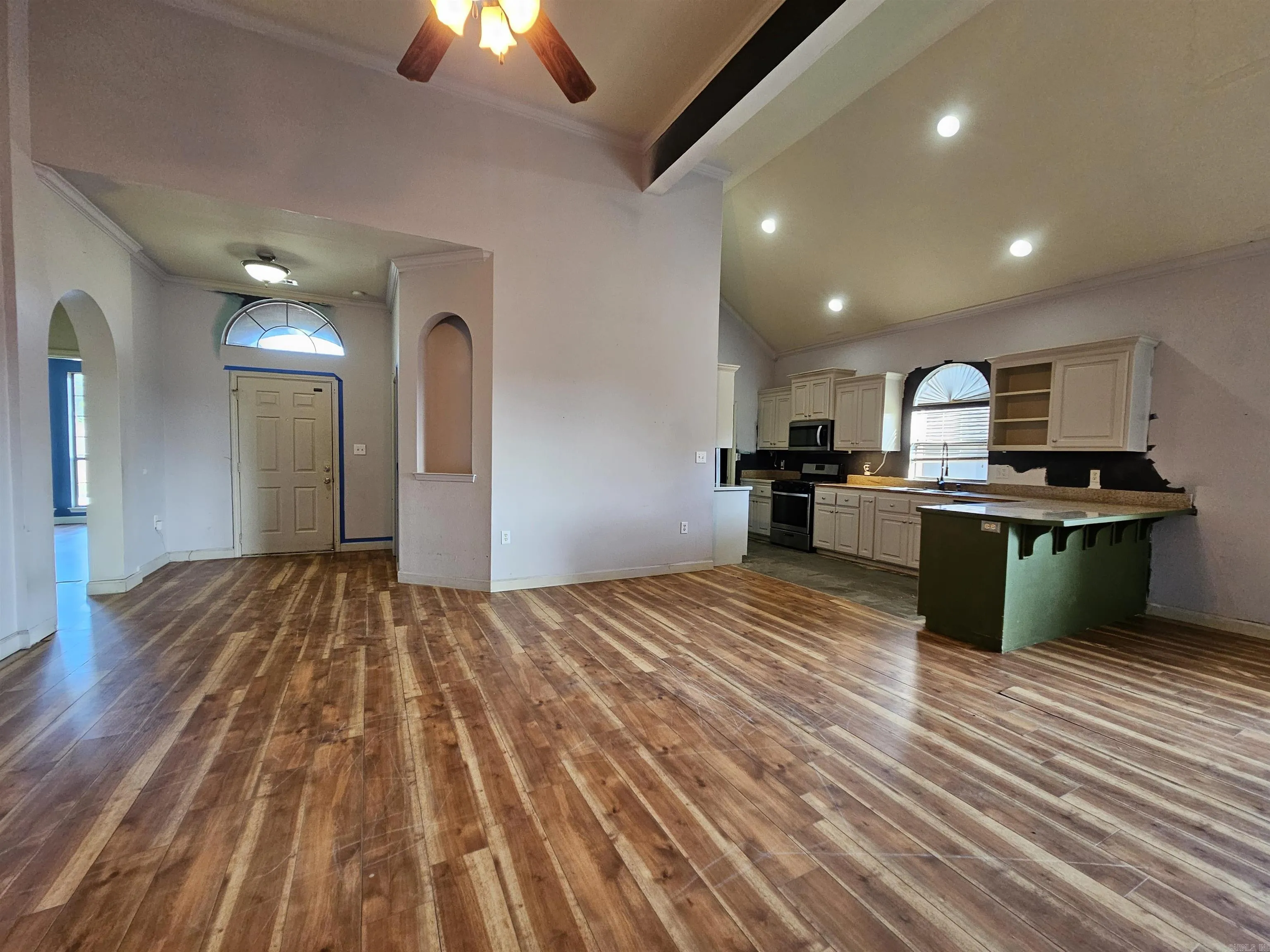 Property at 1904  Reveille - Image 14
