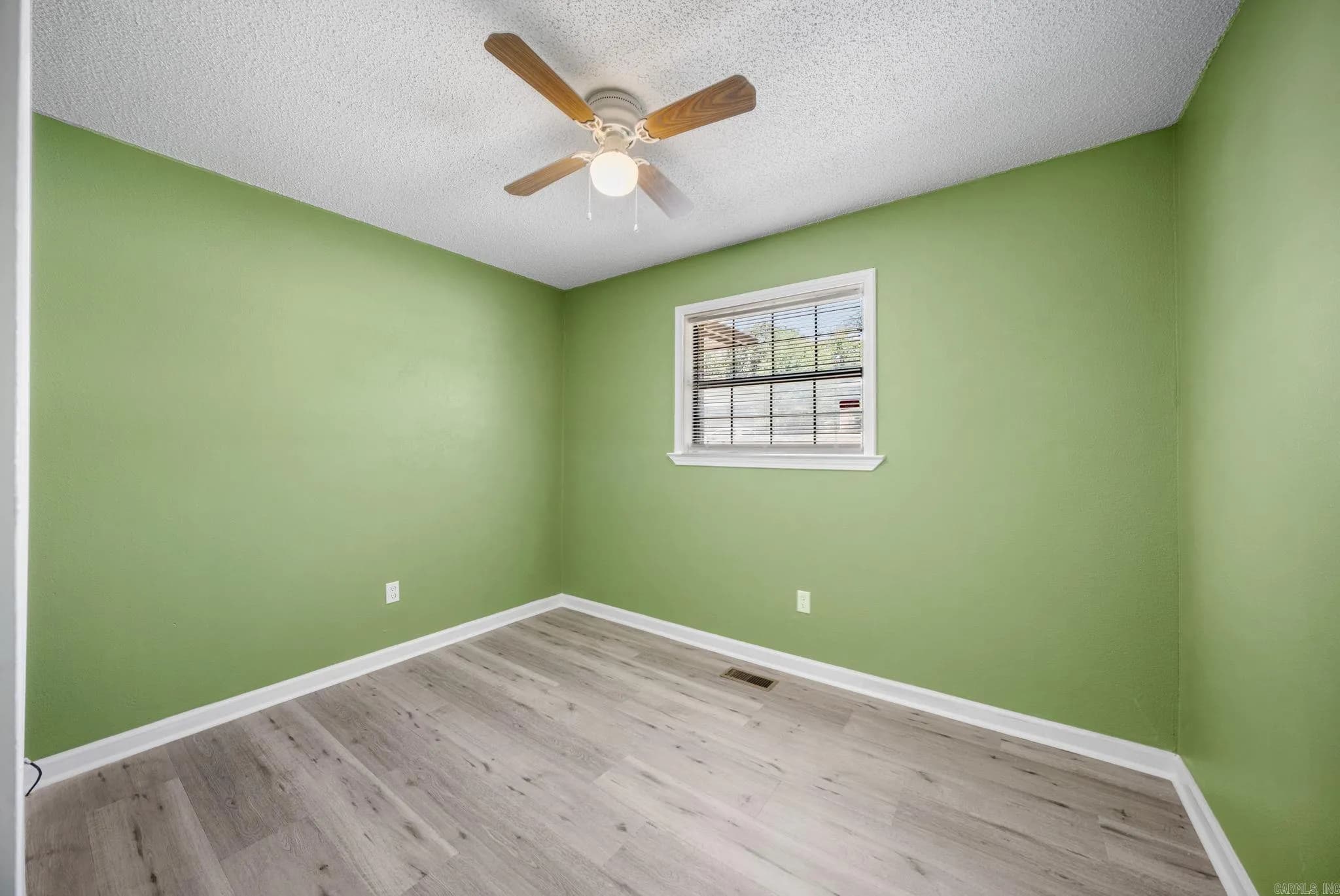 Property at 1009 W 52nd - Image 14