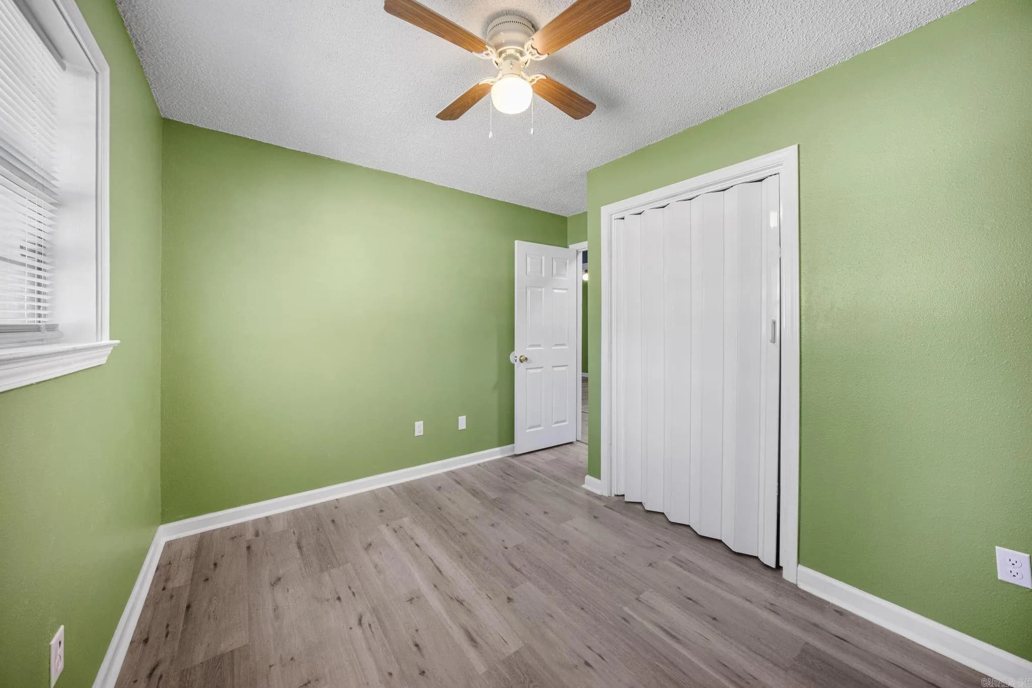 Property at 1009 W 52nd - Image 15