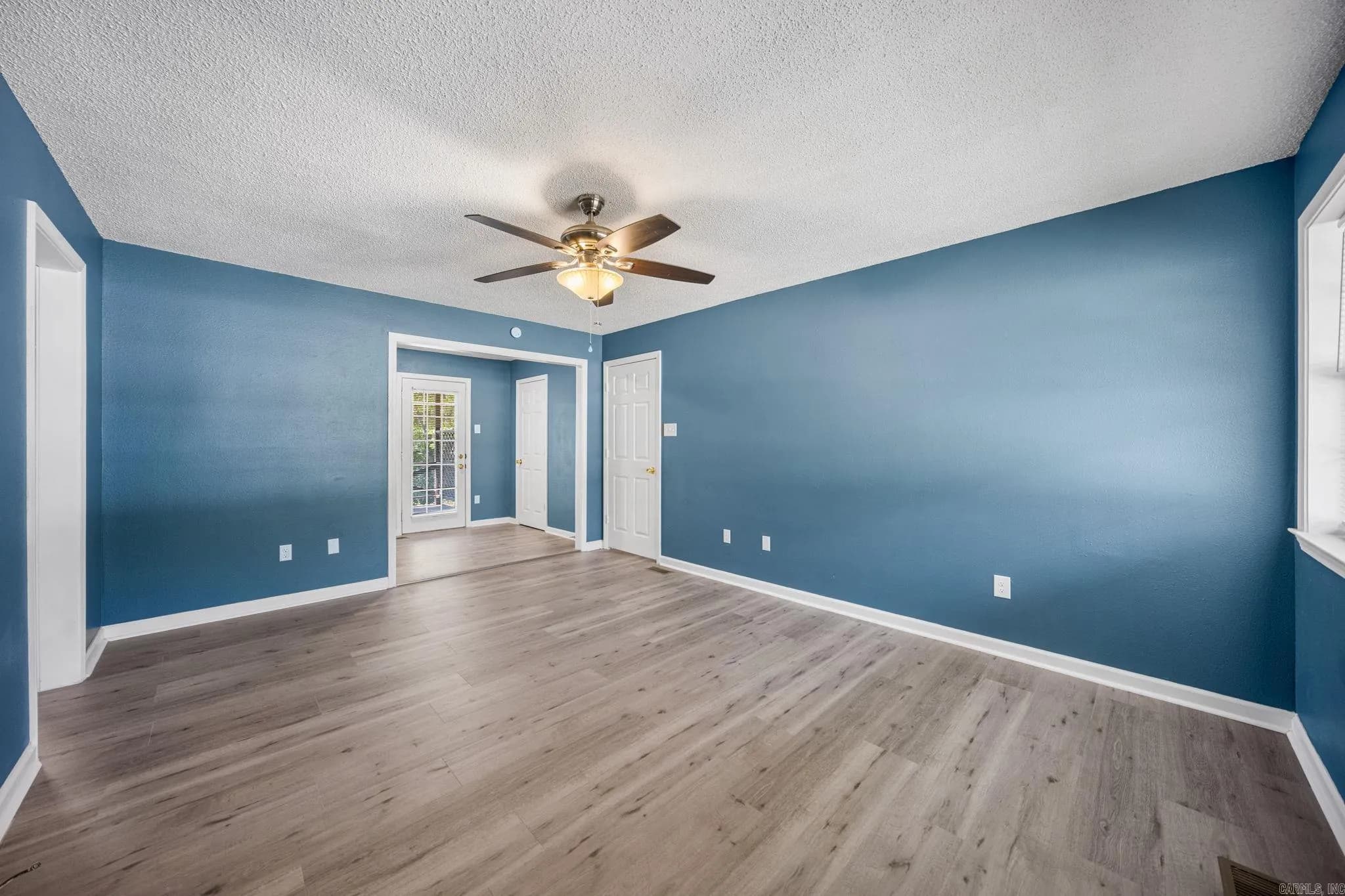Property at 1009 W 52nd - Image 8