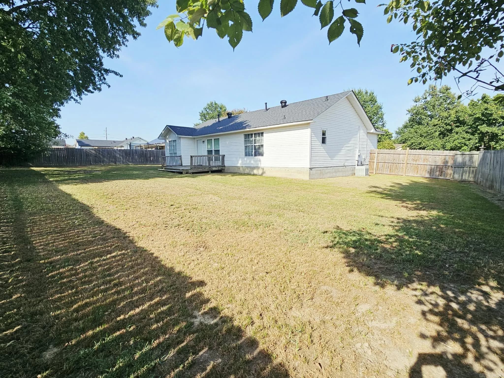Property at 24  Windwood - Image 37