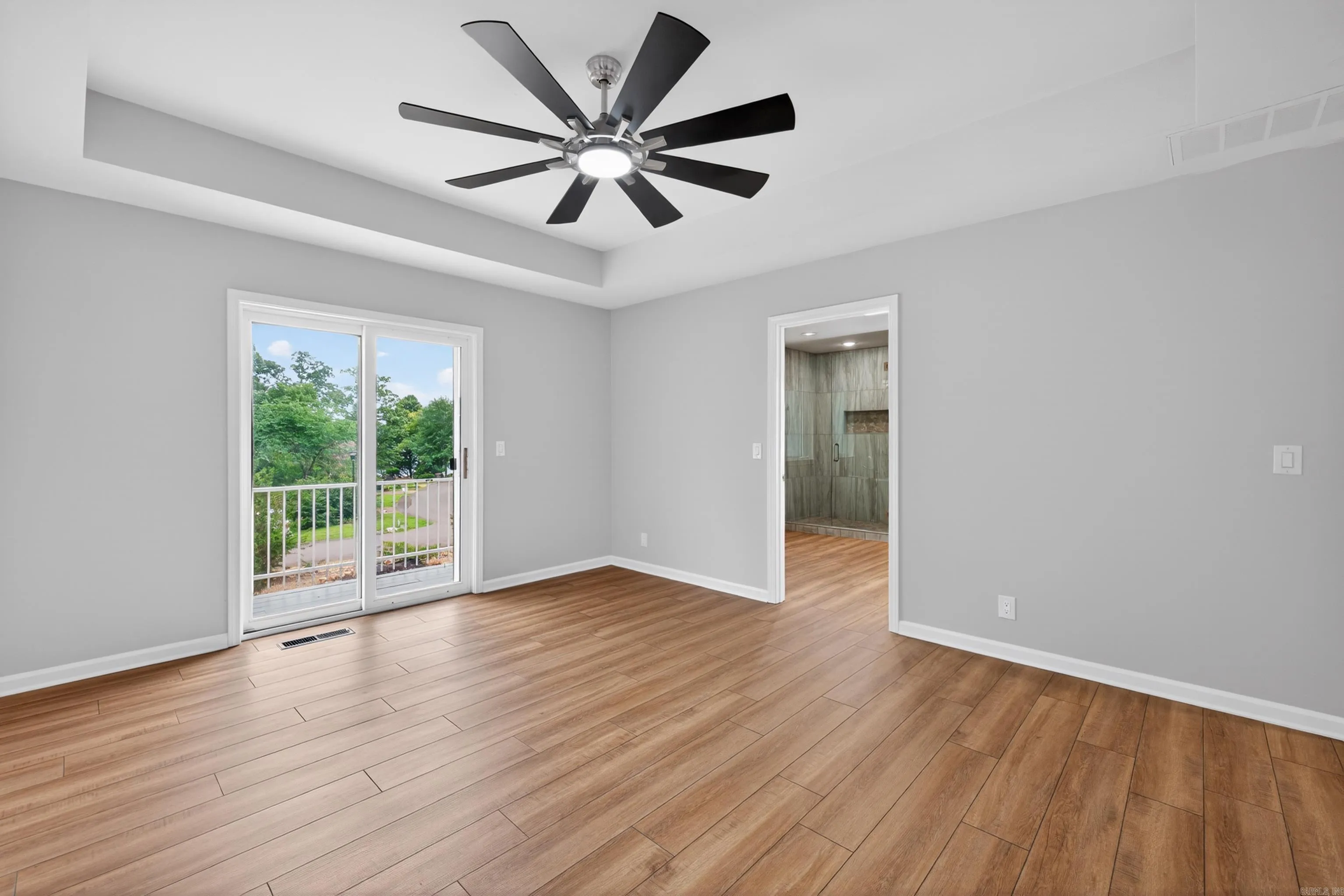Property at 33  Excelso - Image 11