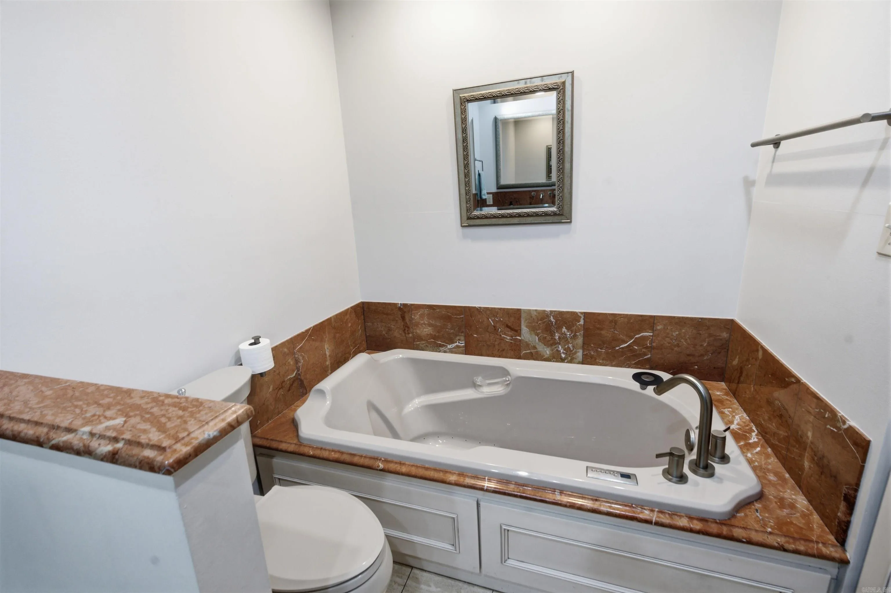 Property at 607  Melody - Image 37