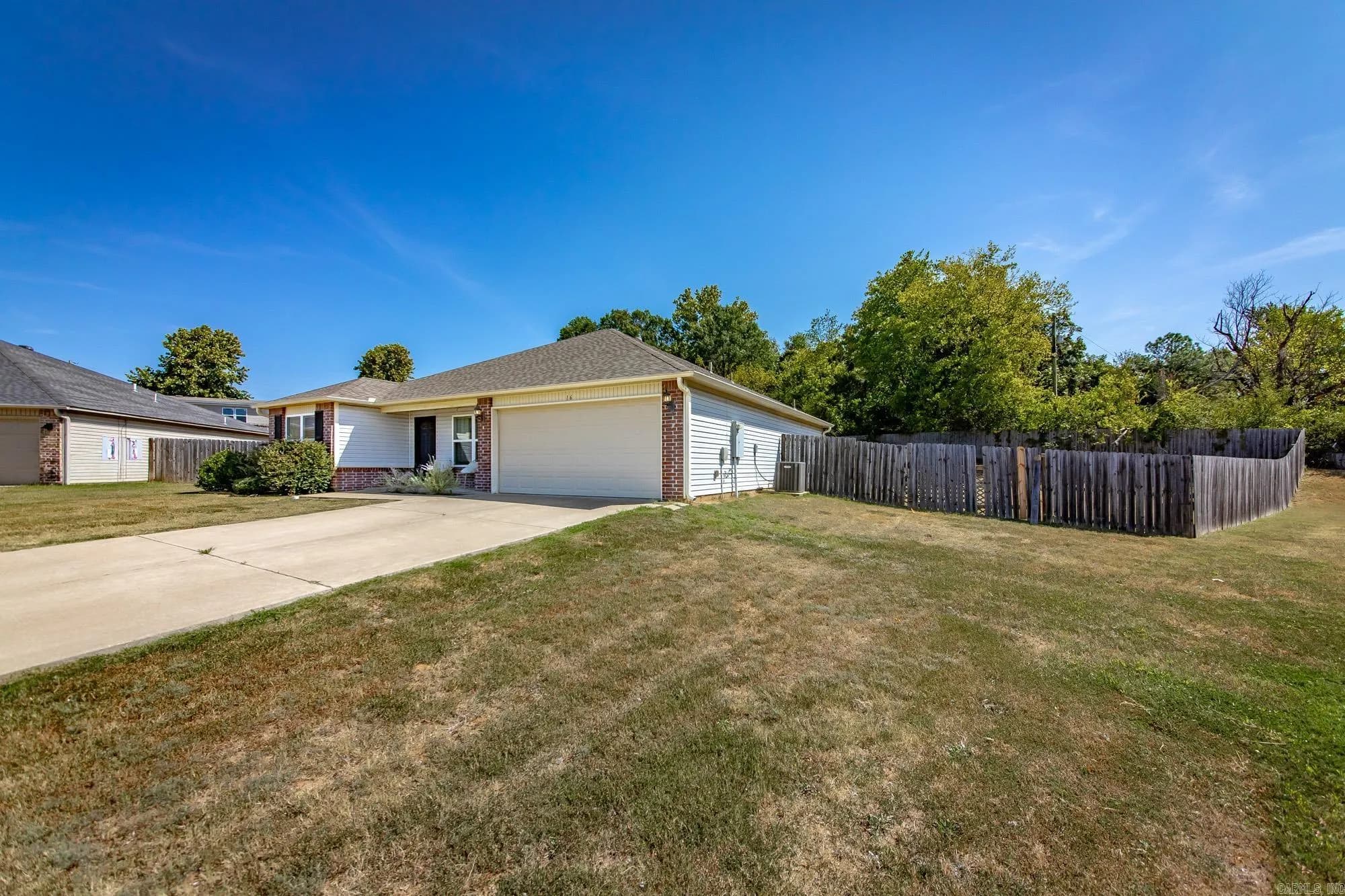 Property at 16  Oakland - Image 3