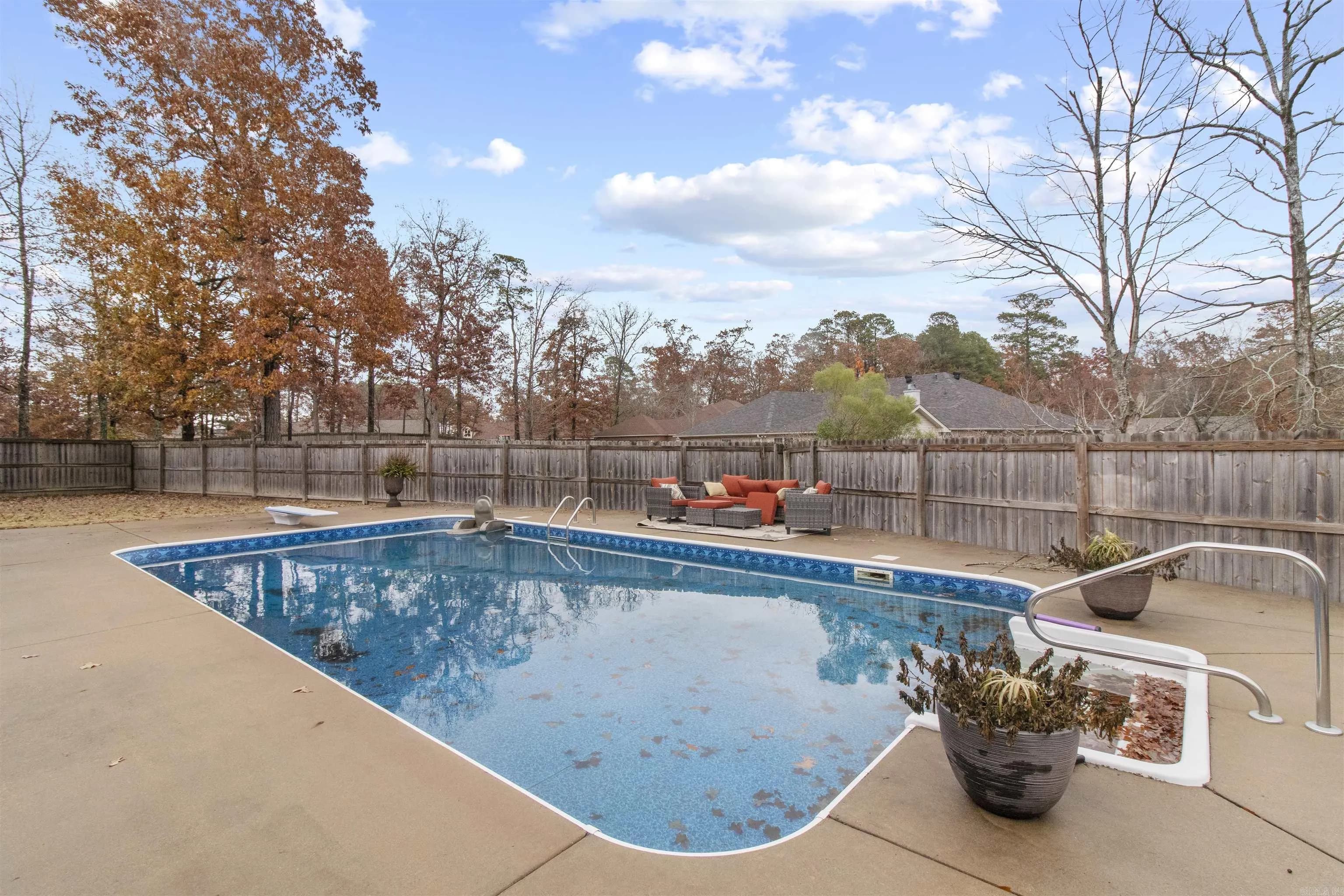 Property at 115  Overland trail - Image 9