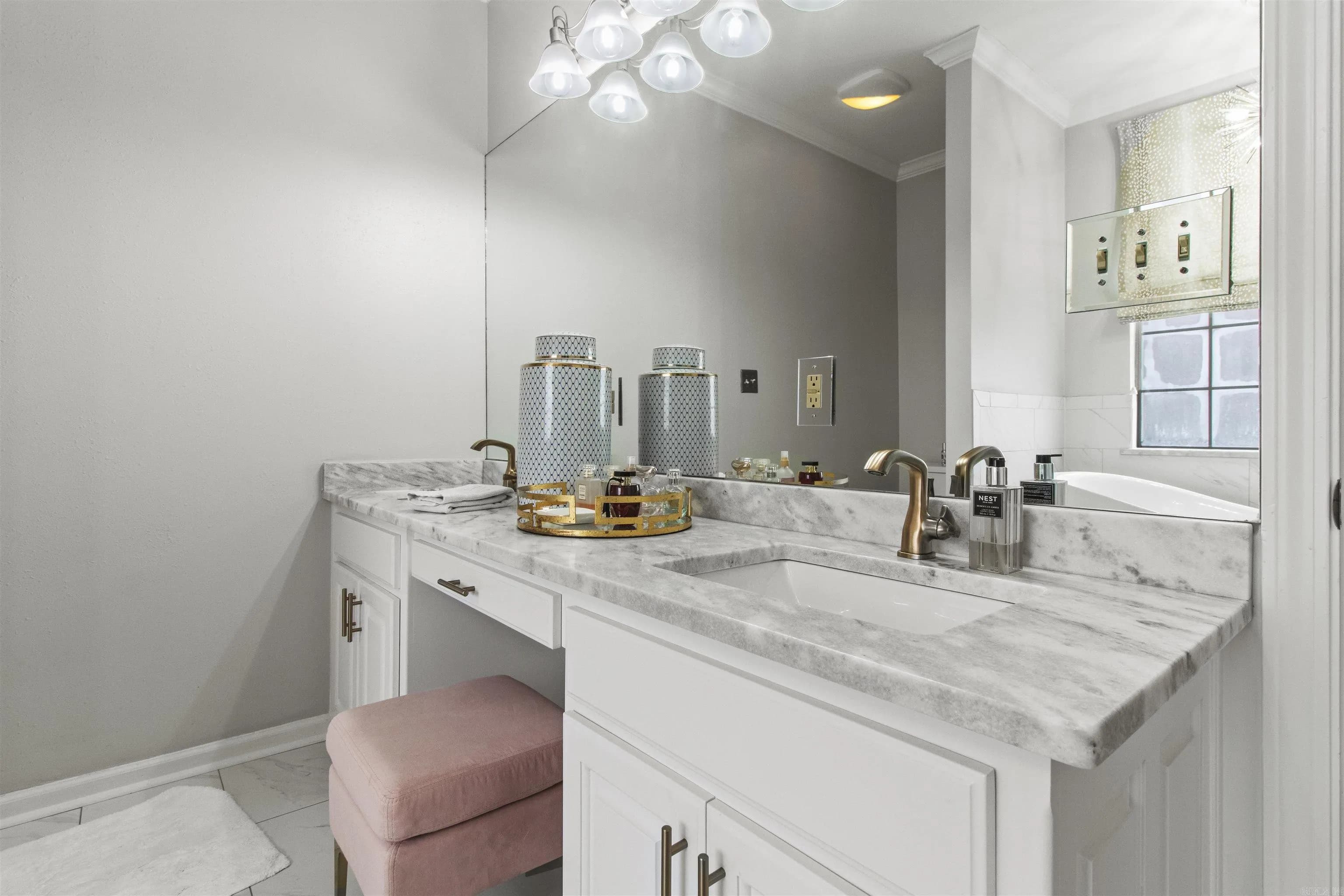 Property at 115  Overland trail - Image 32