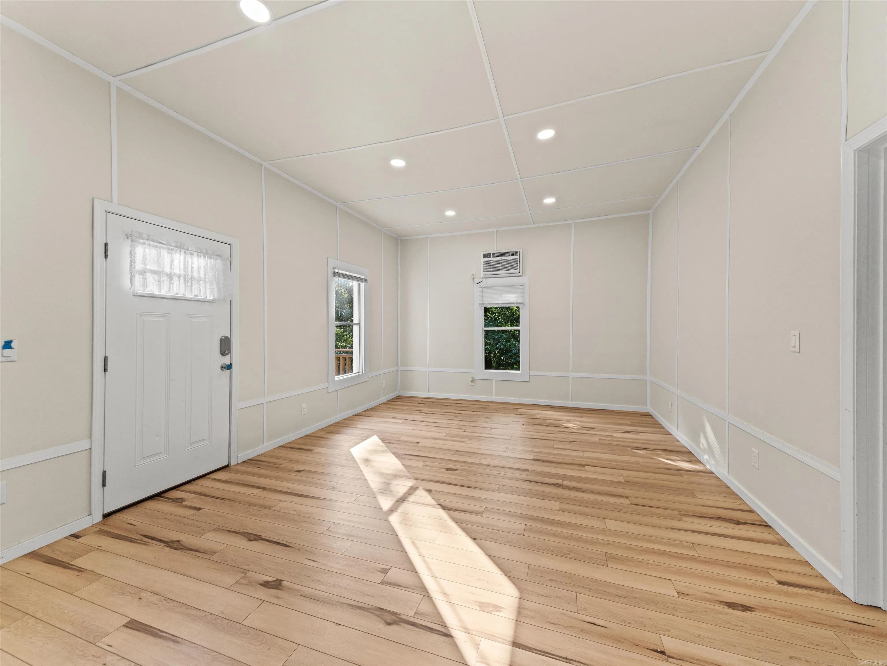 Property at 115  Eddy - Image 21