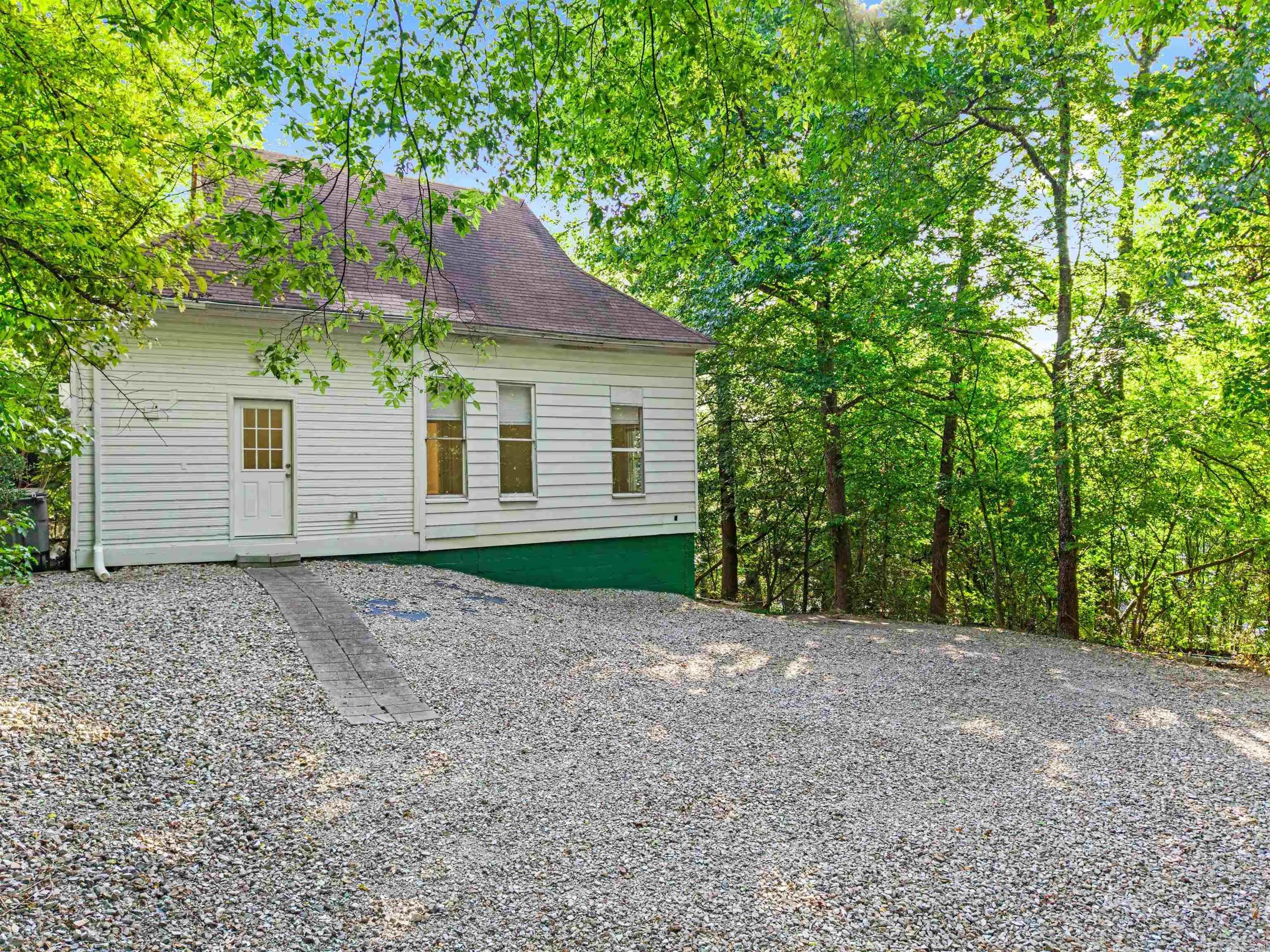 Property at 115  Eddy - Image 4