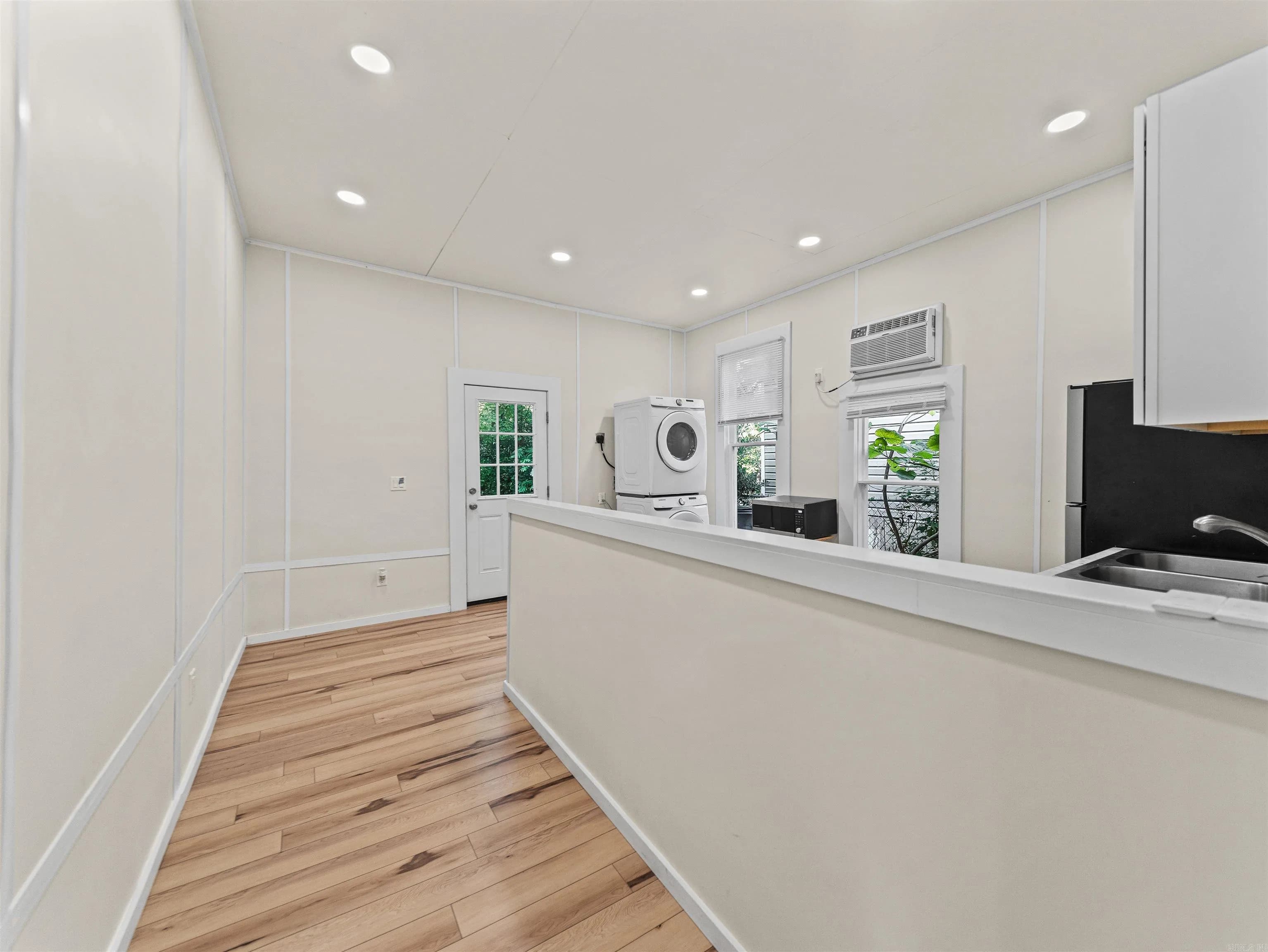 Property at 115  Eddy - Image 35