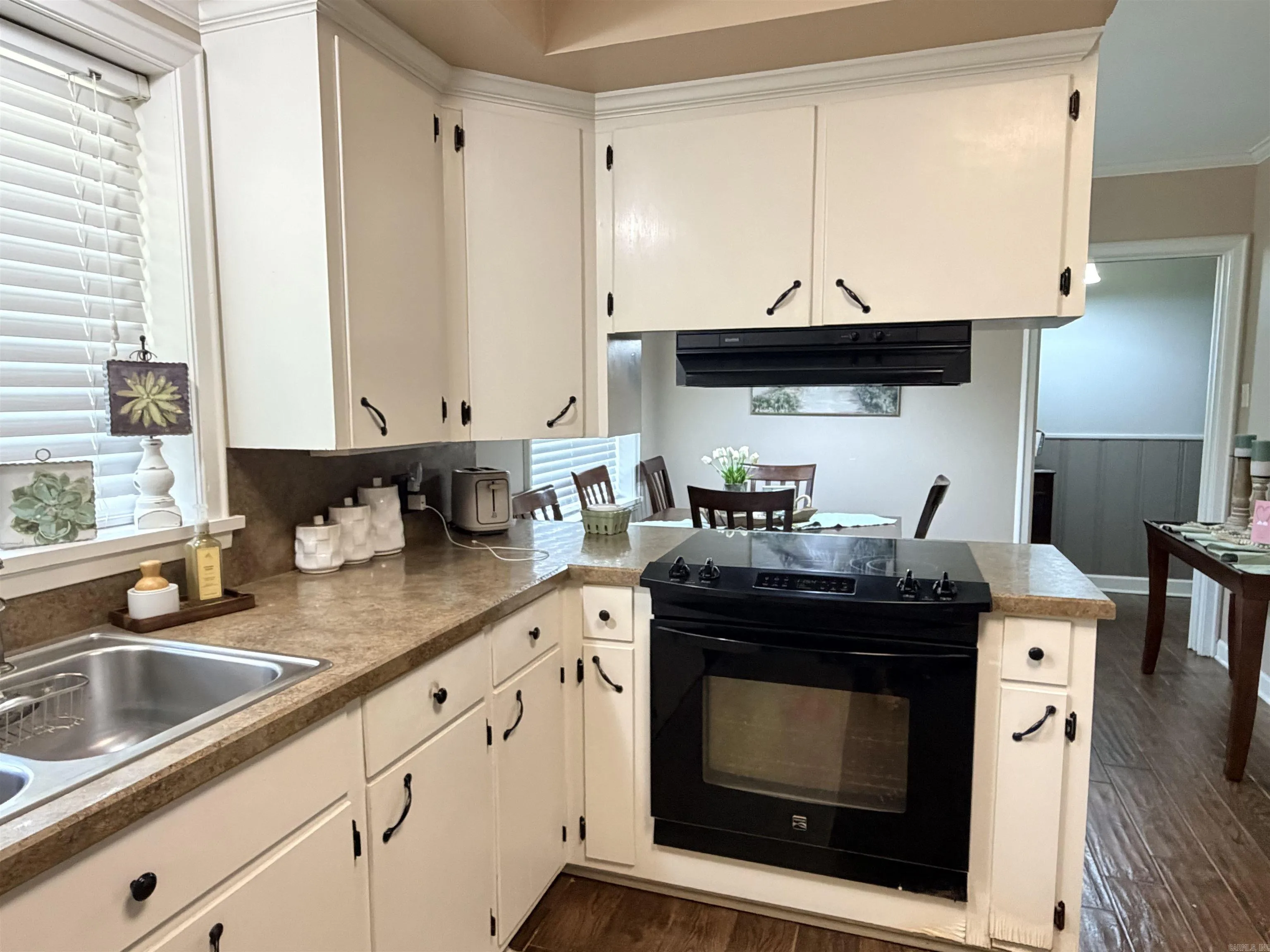 Property at 906  Walnut st - Image 10