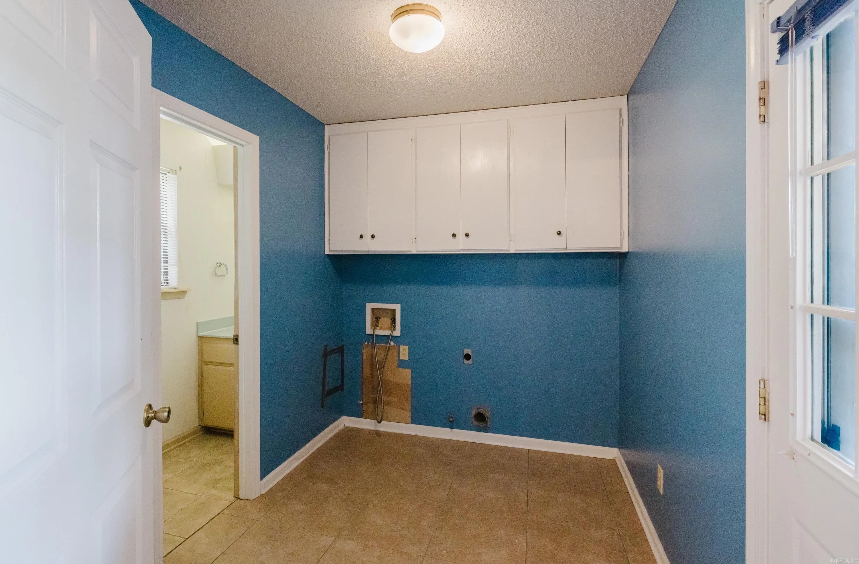 Property at 2004 N Fox - Image 34