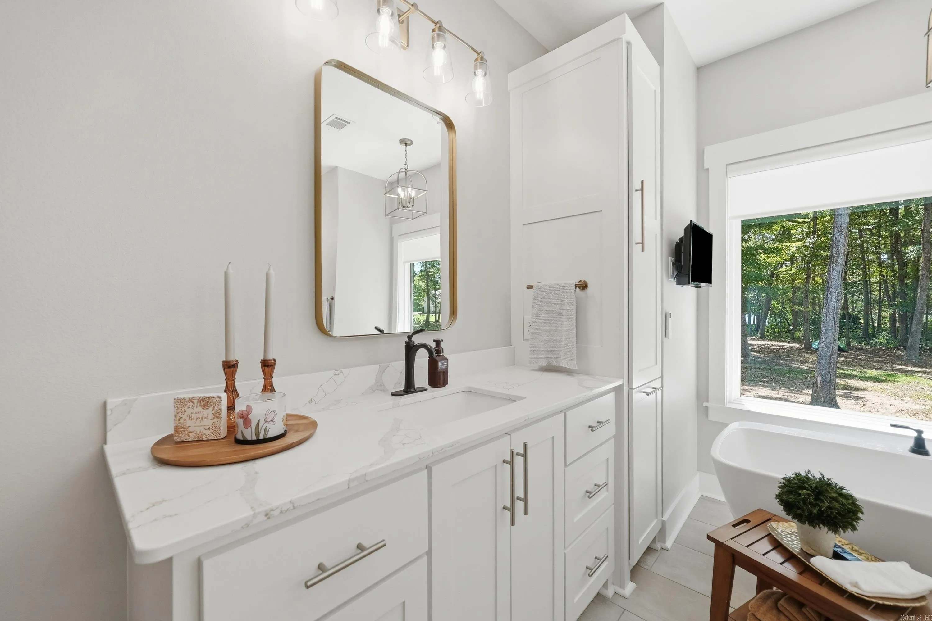 Property at 11 E Lucille - Image 30
