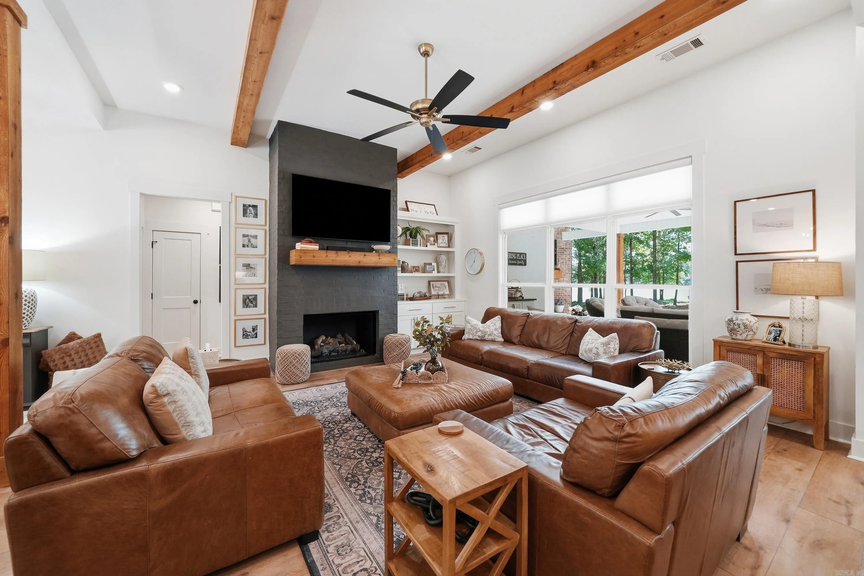 Property at 11 E Lucille - Image 15