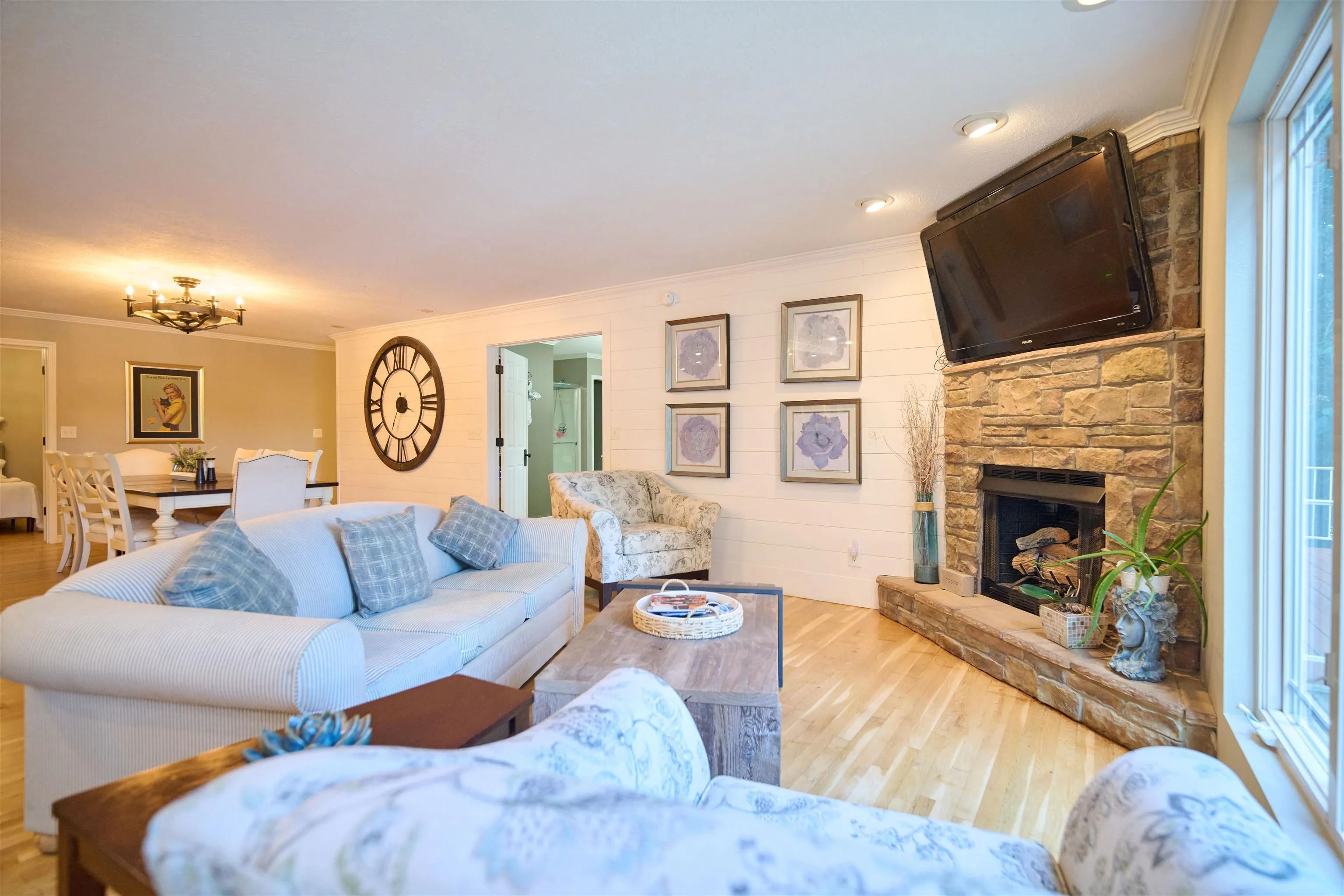 Property at 117 W Lakeshore dr - Image 19