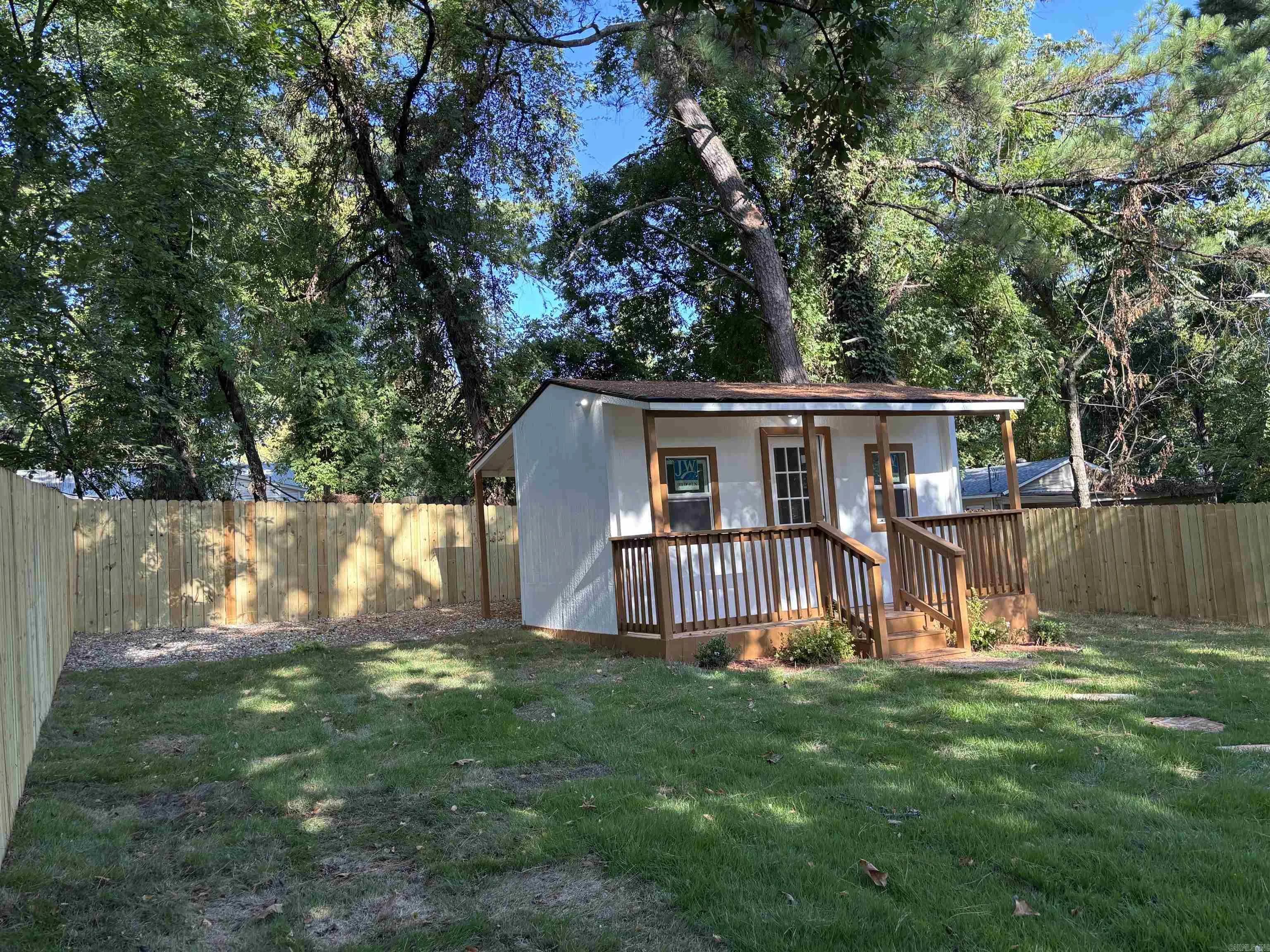 Property at 300  Brenda - Image 8