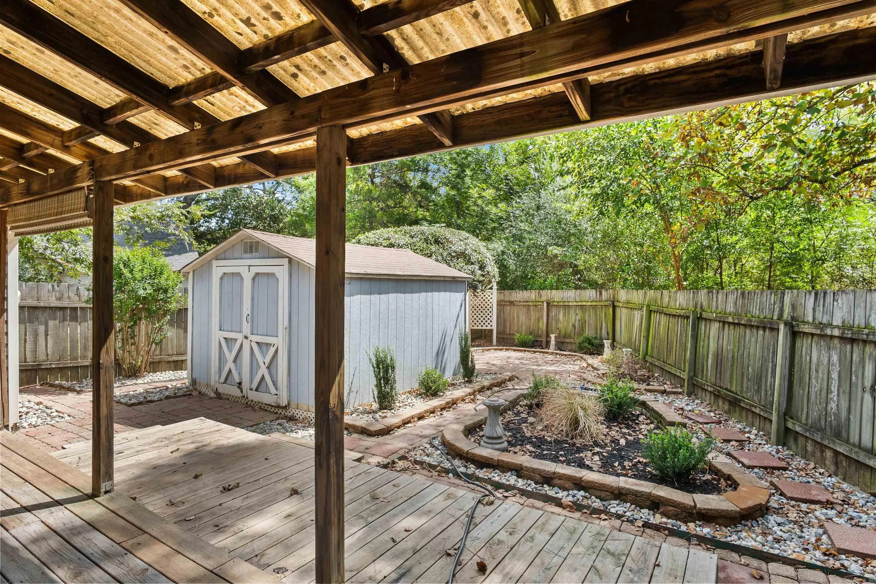 Property at 24  Brierwood - Image 23