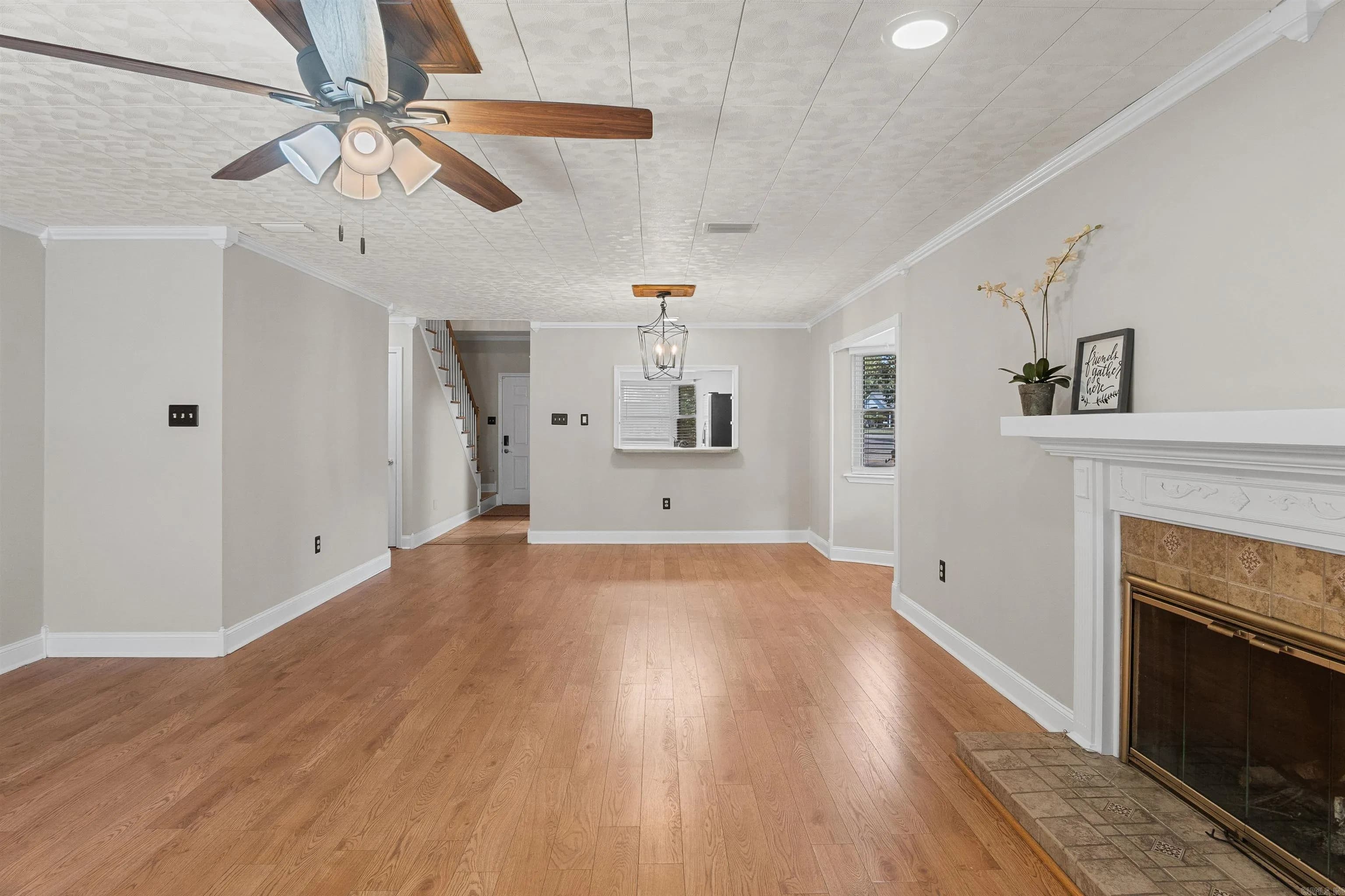Property at 24  Brierwood - Image 8