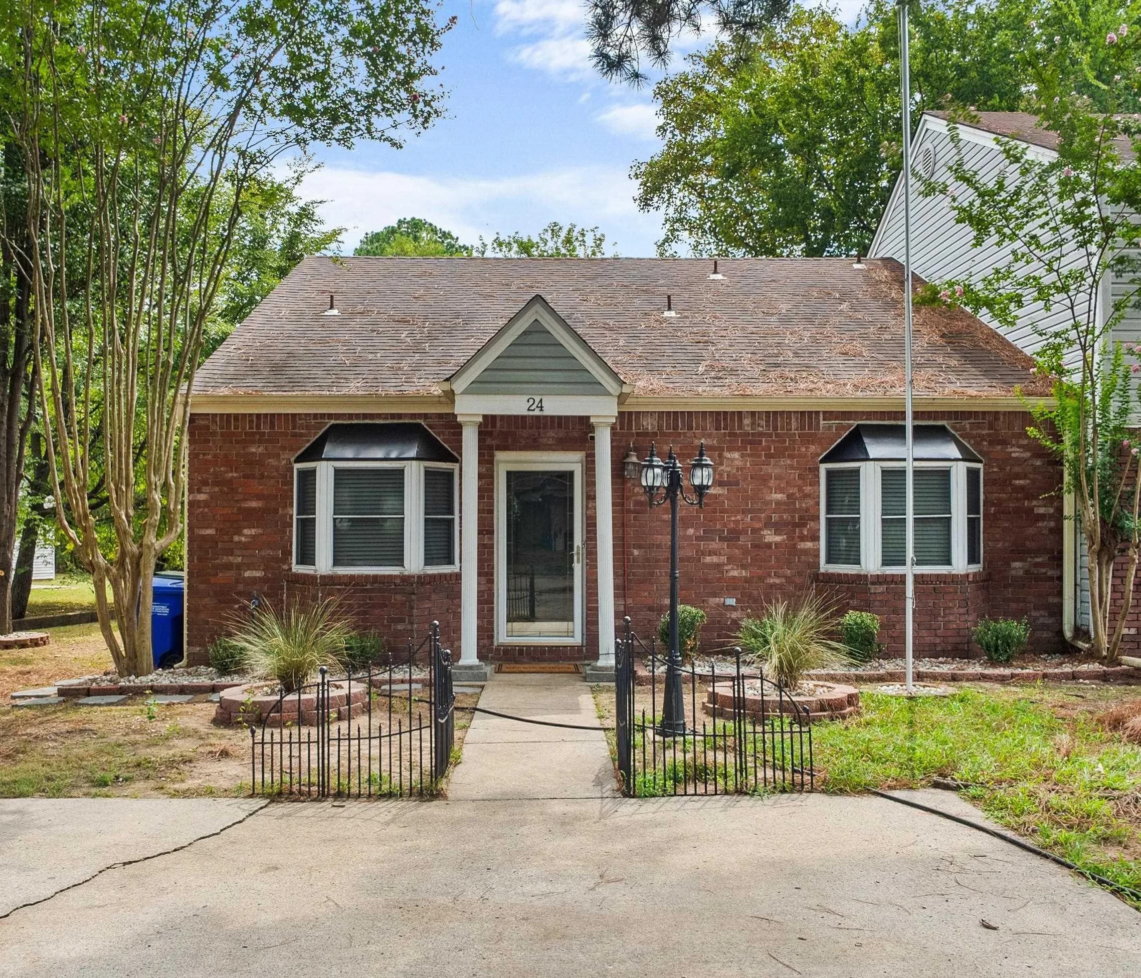 Property at 24  Brierwood - Image 1