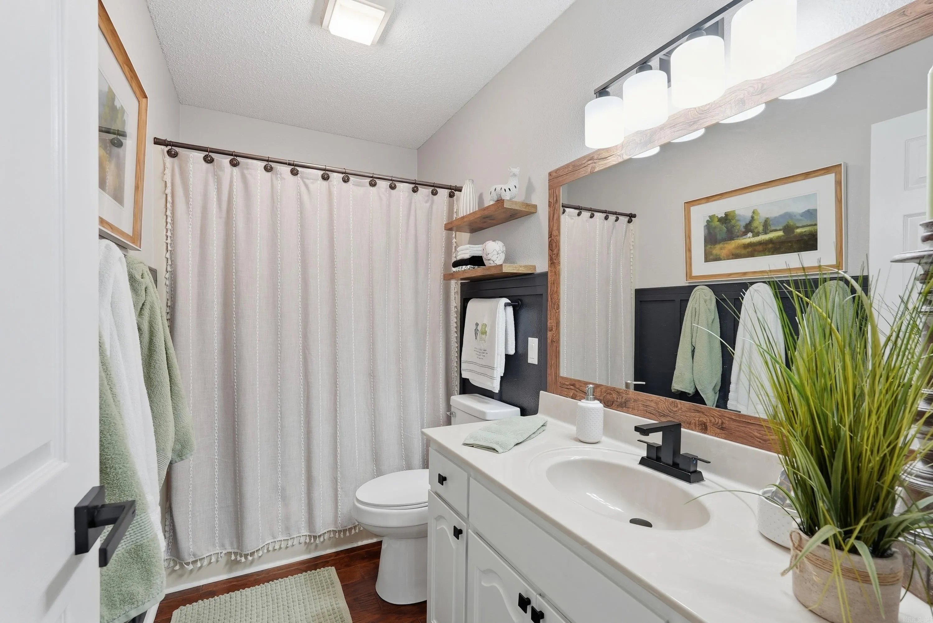 Property at 4  Ligadura lane - Image 21
