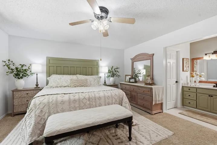 Property at 4  Ligadura lane - Image 15