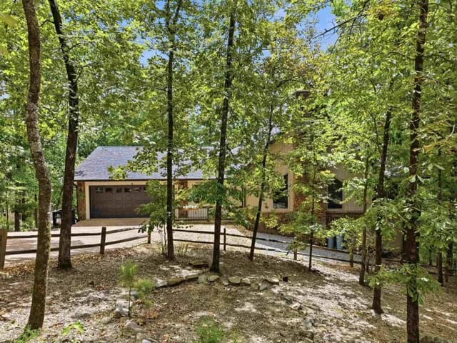 Property at 4  Ligadura lane - Image 35