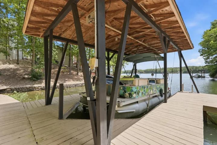Property at 4  Ligadura lane - Image 31