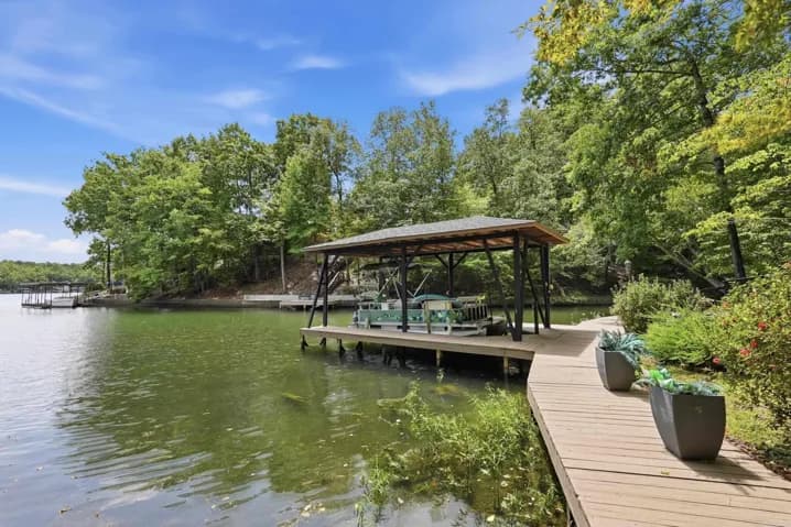 Property at 4  Ligadura lane - Image 30