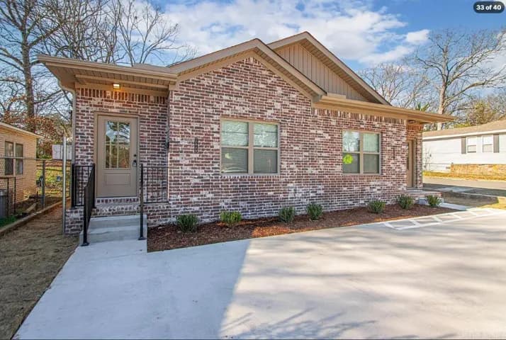 Property at 3818  Elam - Image 5