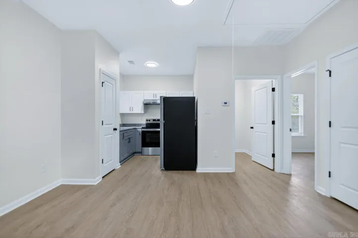 Property at 2001  Scotty - Image 4
