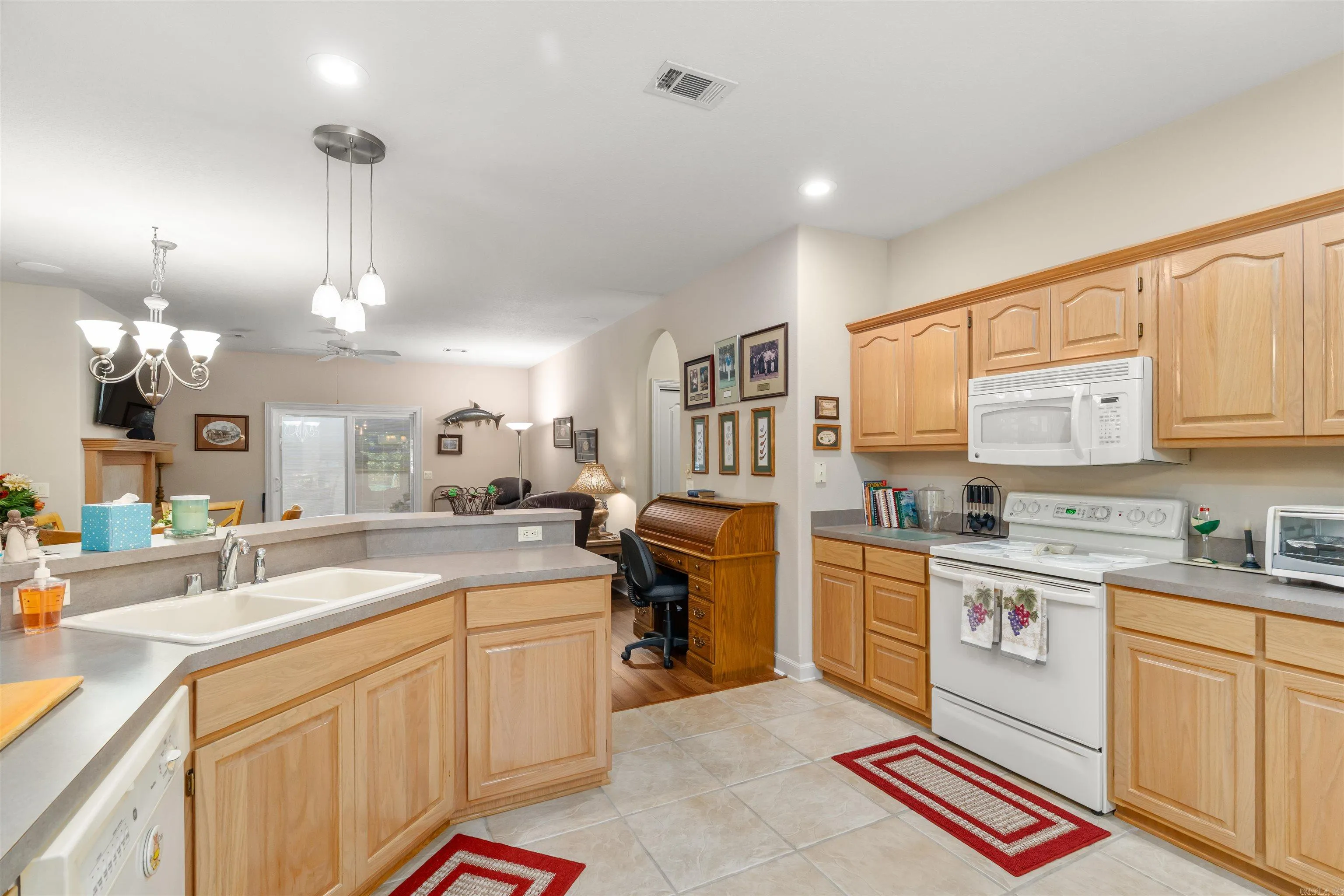 Property at 3  Jaguar ln - Image 9