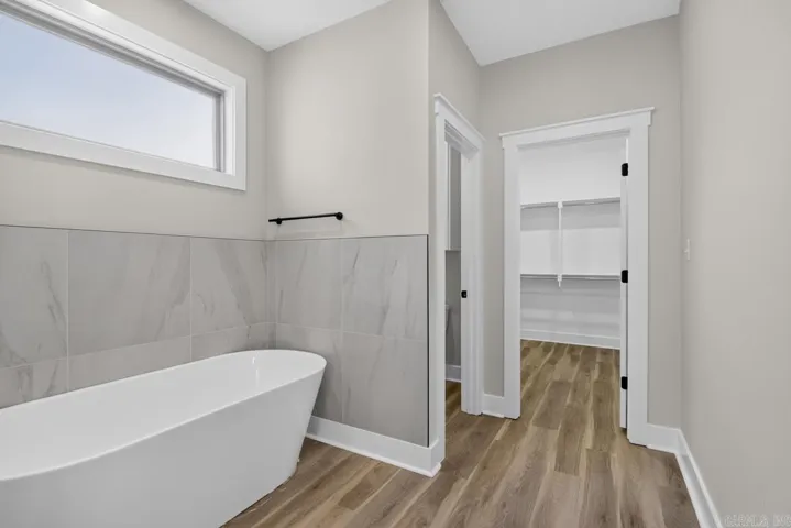 Property at 63  Oakbrooke drive - Image 20
