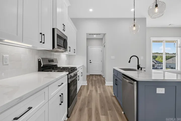 Property at 63  Oakbrooke drive - Image 12