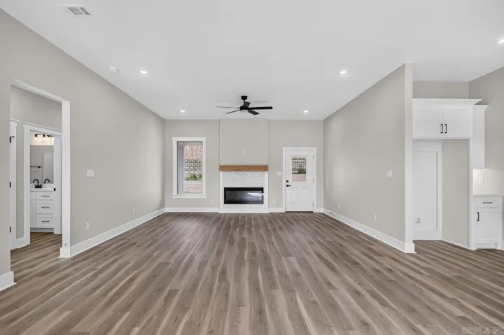 Property at 63  Oakbrooke drive - Image 5