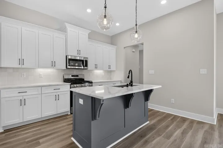 Property at 63  Oakbrooke drive - Image 11