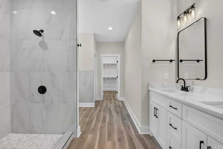 Property at 63  Oakbrooke drive - Image 19