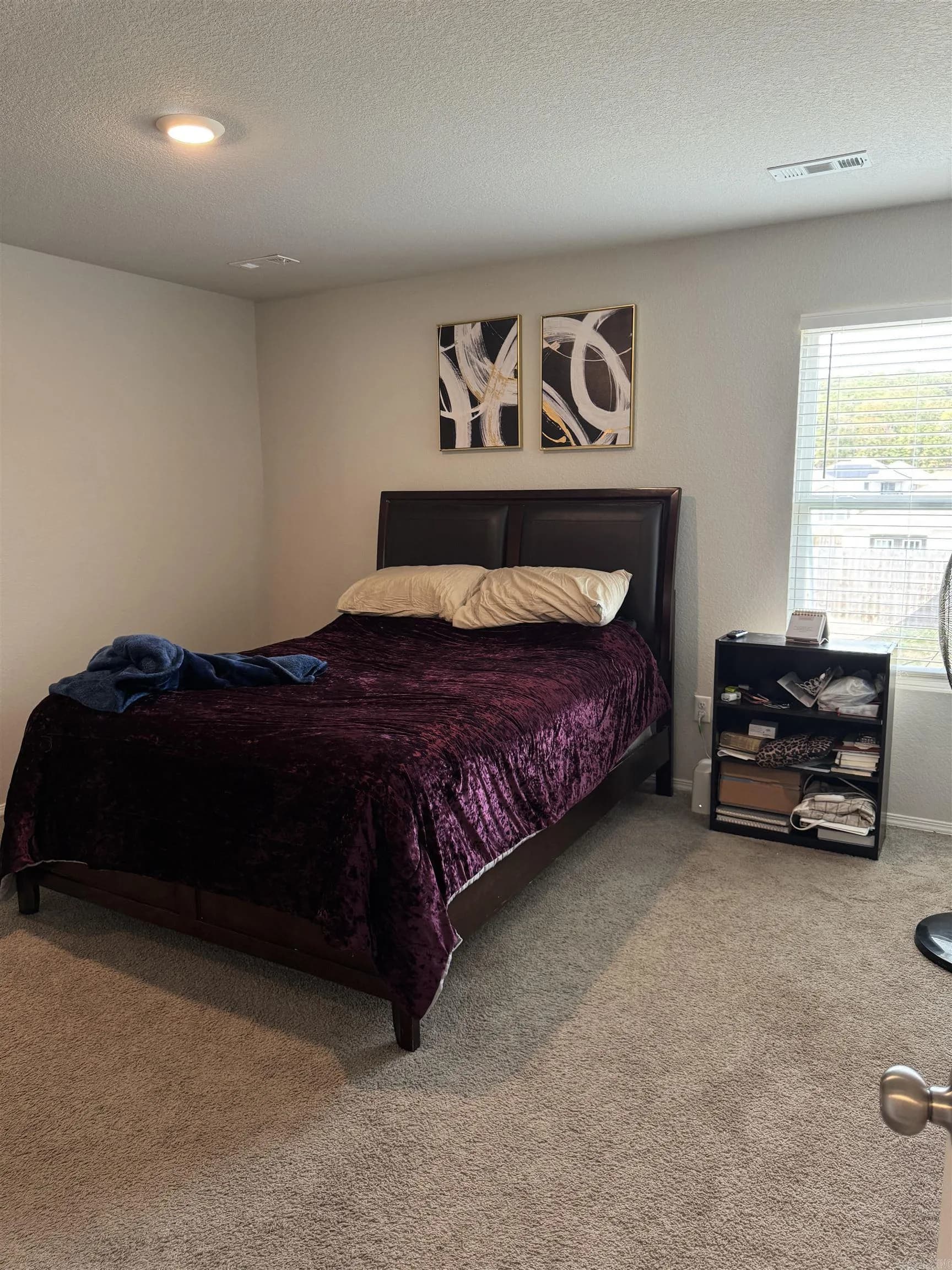 Property at 27  Sun drenched - Image 10