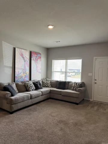 Property at 27  Sun drenched - Image 3
