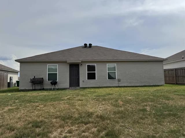 Property at 27  Sun drenched - Image 16