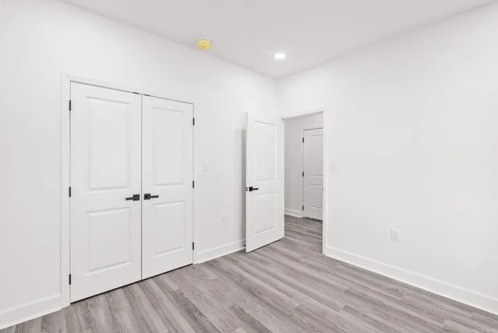 Property at 2217 S Pine - Image 8