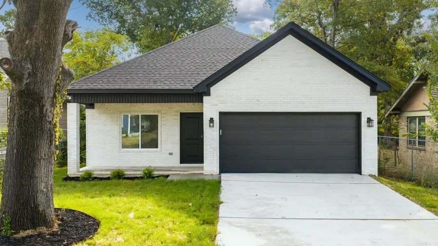 Property at 2217 S Pine - Image 1