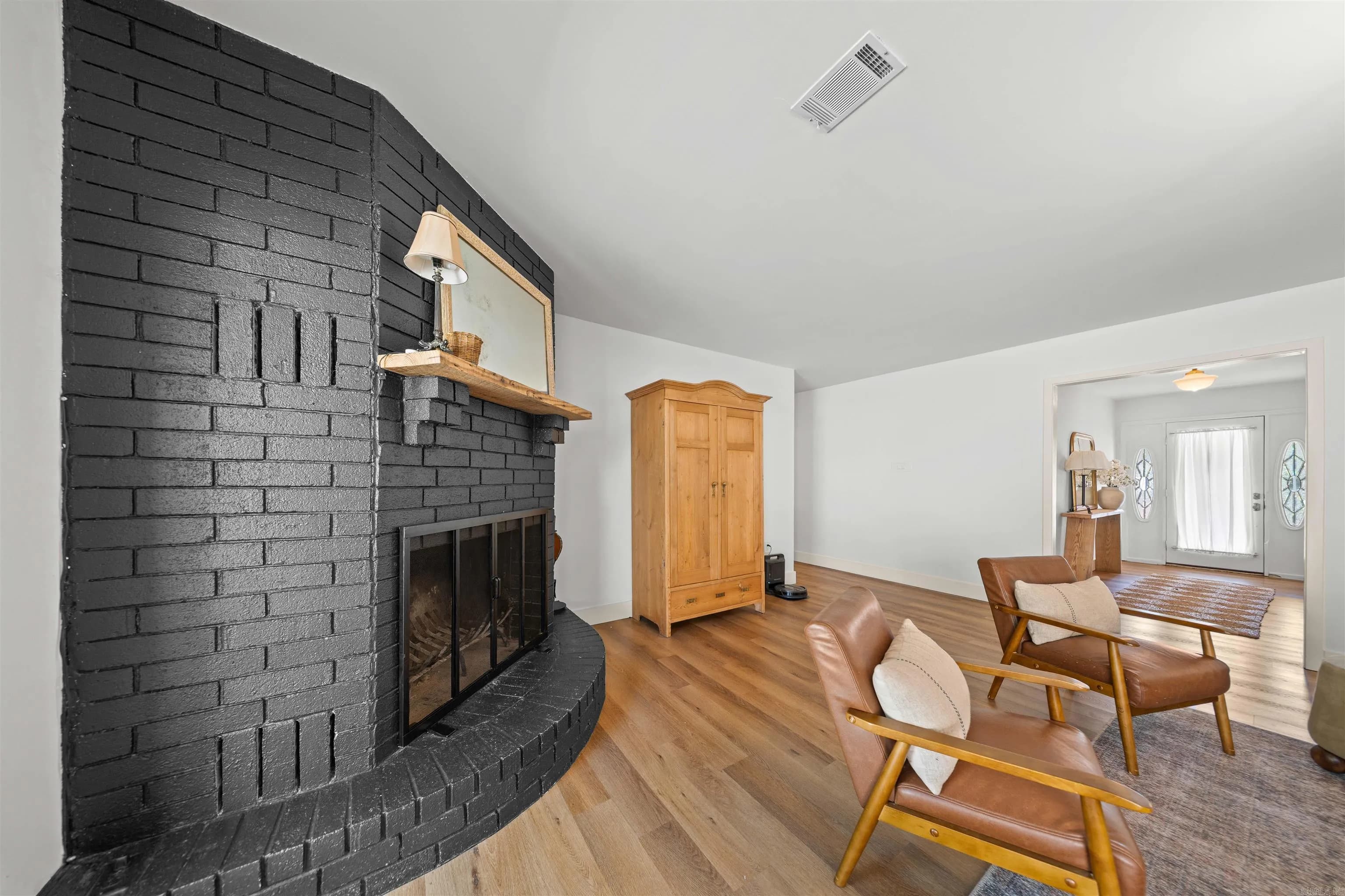 Property at 10  Kensington - Image 10