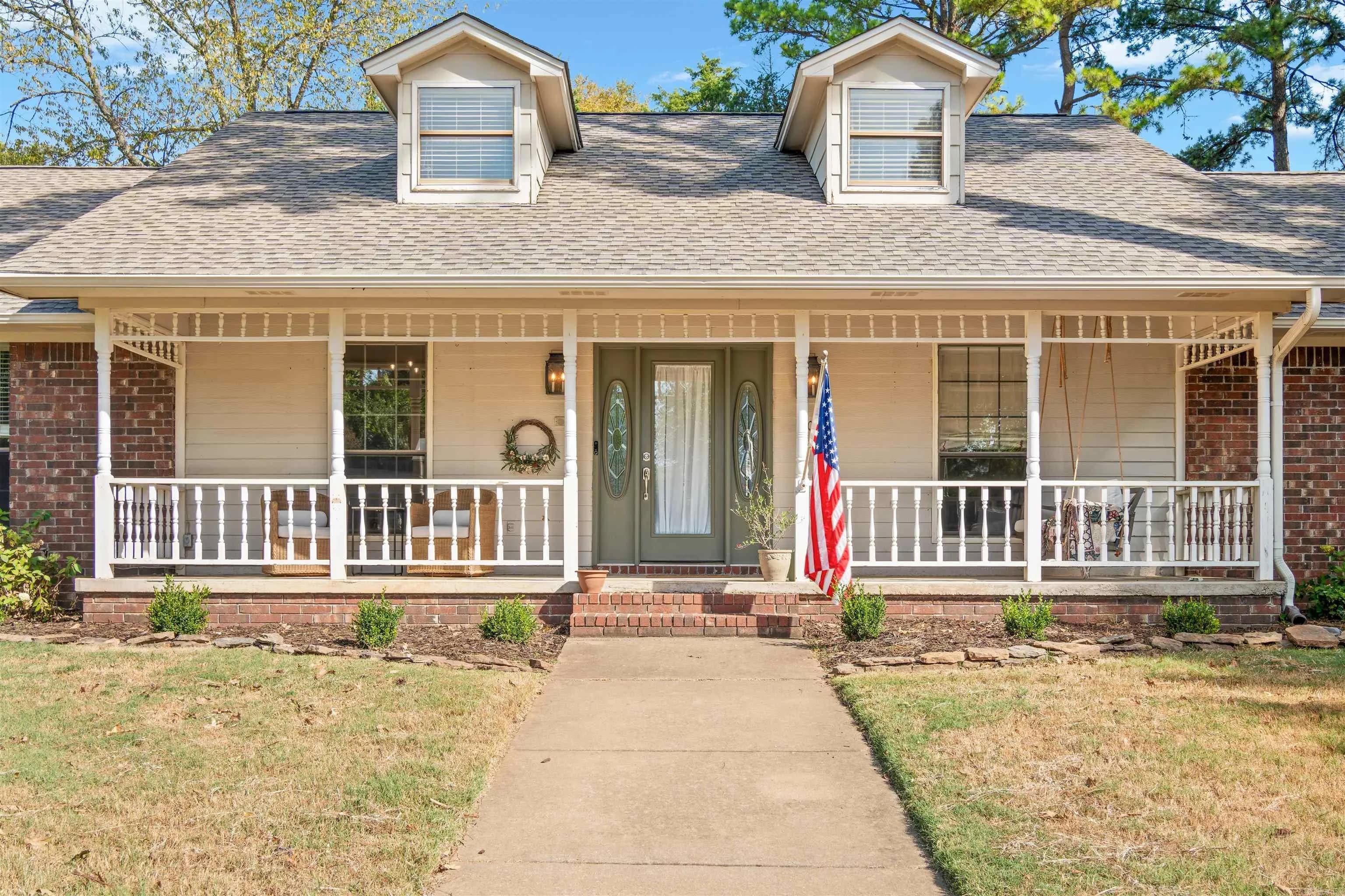 Property at 10  Kensington - Image 1