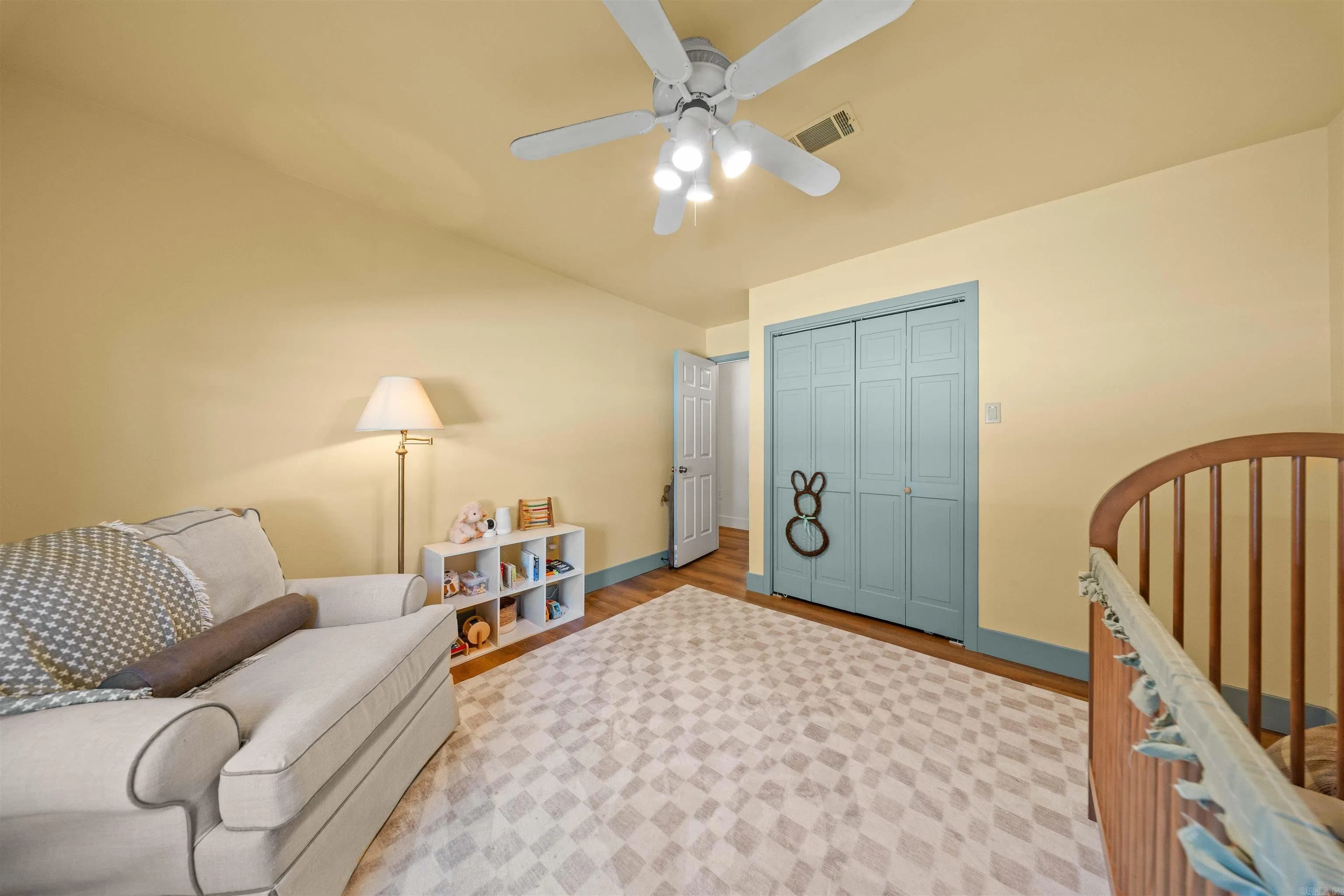 Property at 10  Kensington - Image 30