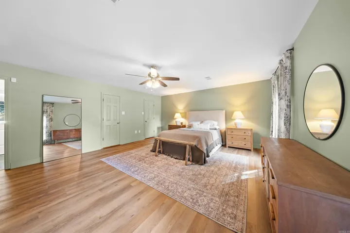 Property at 10  Kensington - Image 36